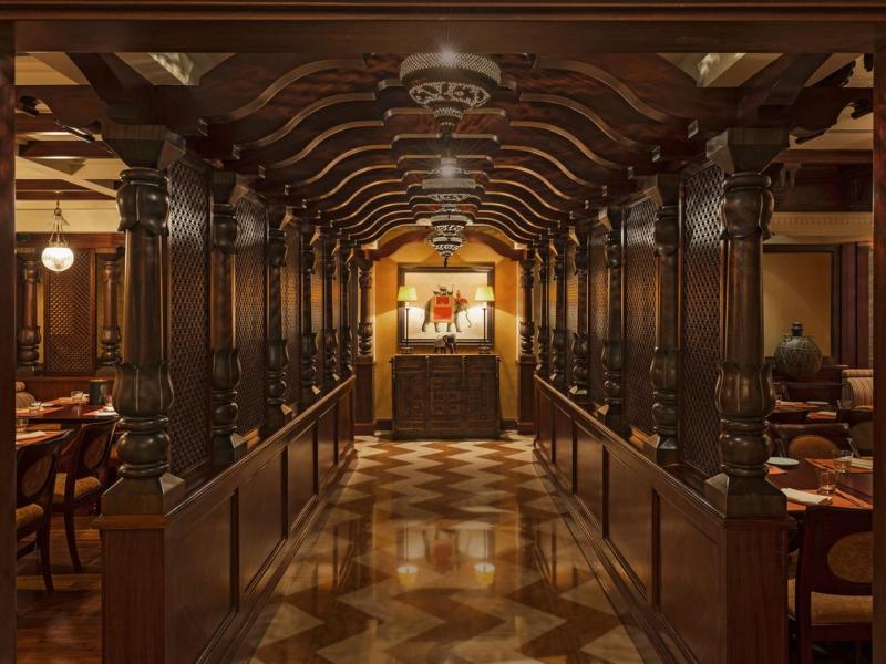 Sheraton Dubai Creek Hotel & Towers