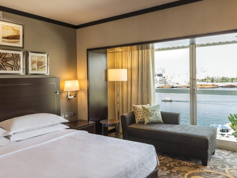 Sheraton Dubai Creek Hotel & Towers