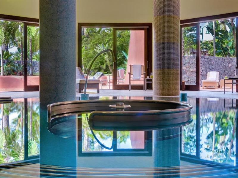 Tivoli La Caleta Resort