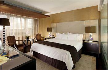 Sheraton Lisboa Hotel & Towers