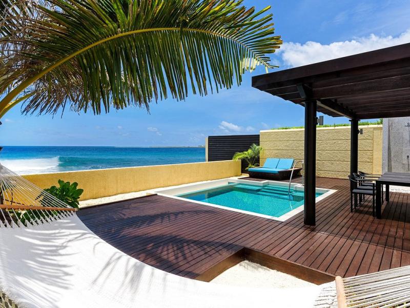 Sheraton Maldives Full Moon Resort & Spa