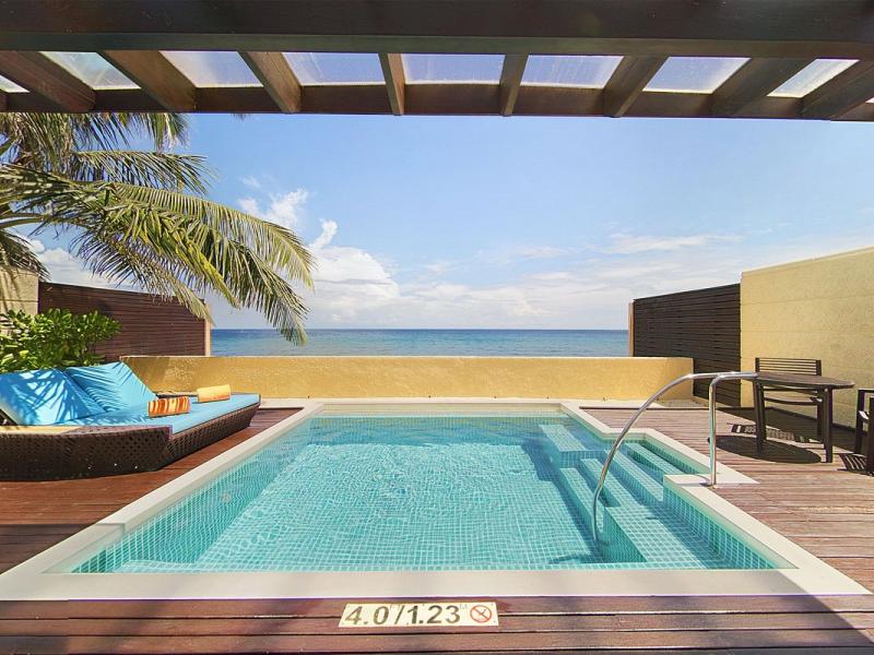 Sheraton Maldives Full Moon Resort & Spa