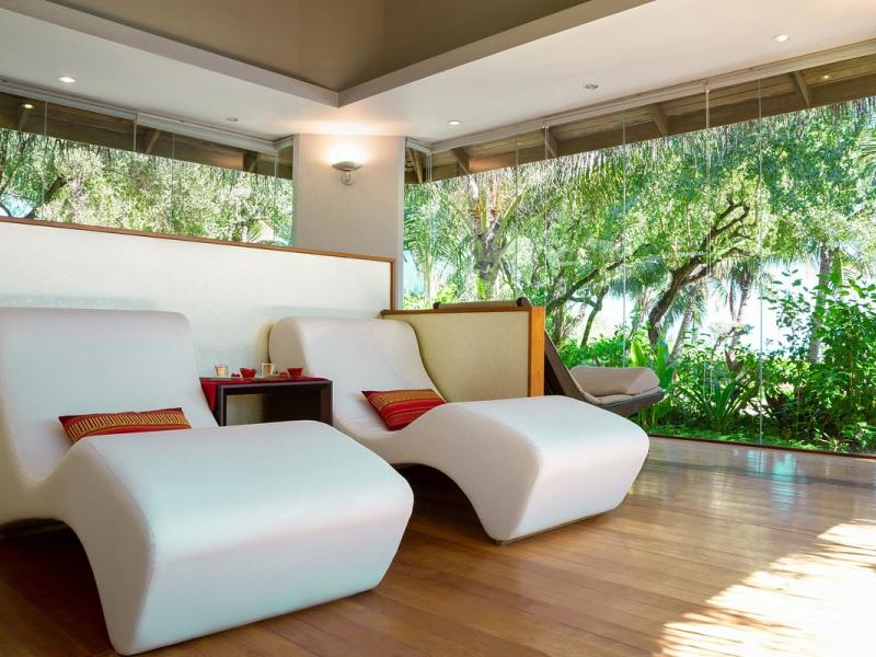 Sheraton Maldives Full Moon Resort & Spa