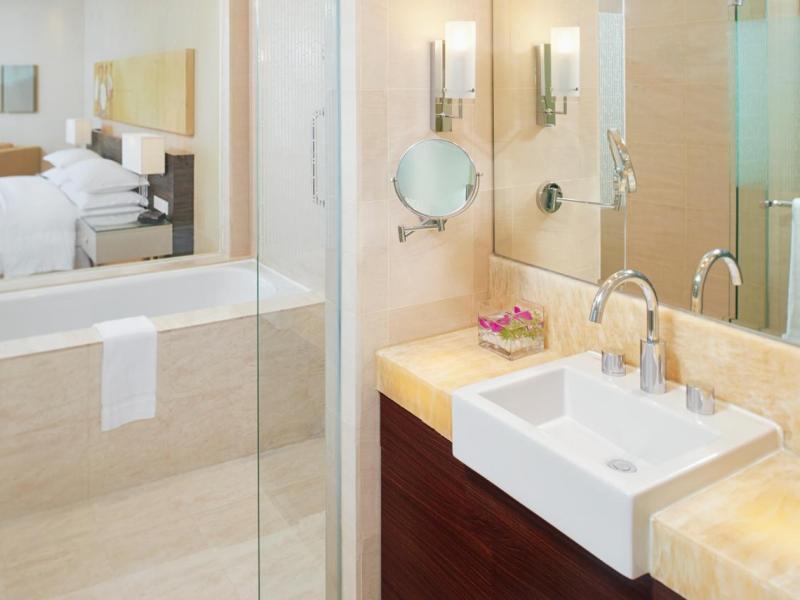 Sheraton Nha Trang Hotel & Spa