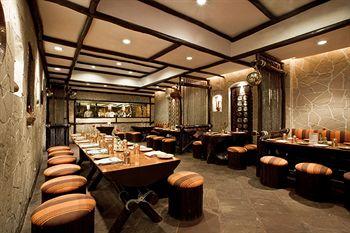 Sheraton Rajputana Palace