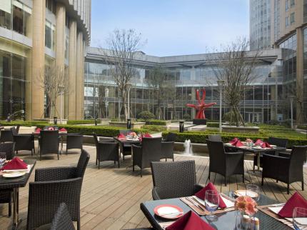 Sheraton Shanghai Hotel & Residences Pudong