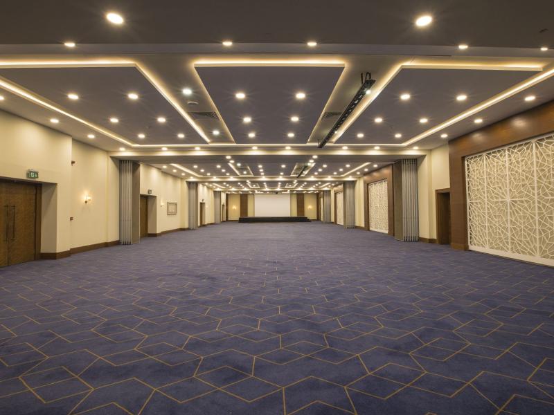 Sherwood Exclusive Lara