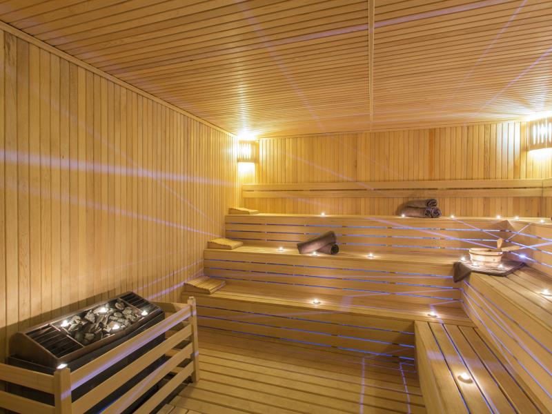 Sherwood Exclusive Lara