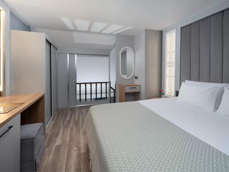 Siam Elegance Hotel & Spa