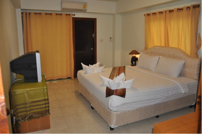 Silver Gold Garden Suvarnabhumi Airport