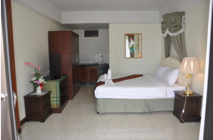 Silver Gold Garden Suvarnabhumi Airport