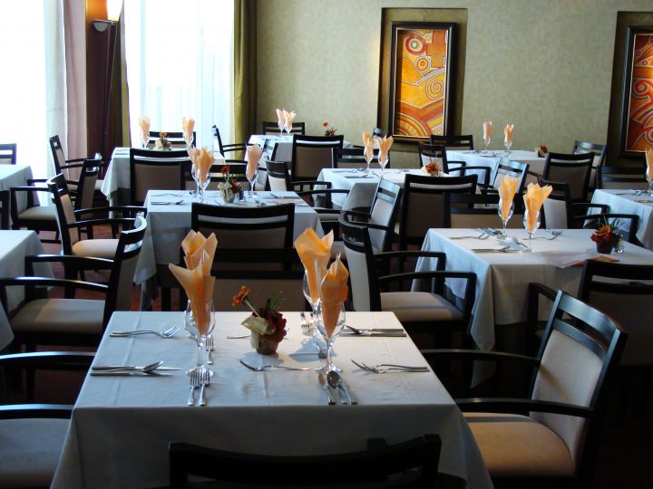 Silverine Lake Resort