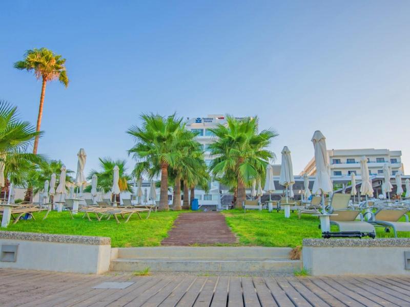 Silver Sands Beach Hotel