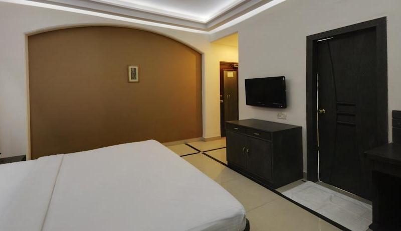 Silver Sands Beach Resort