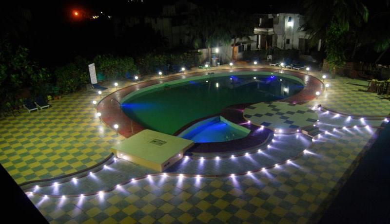 Silver Sands Beach Resort