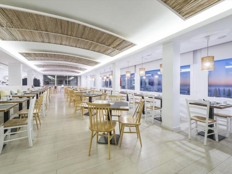 Hotel Atolon