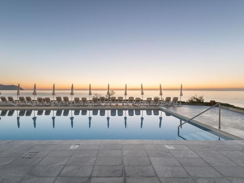 Hotel Atolon
