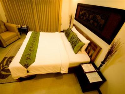 Sinsuvarn Airport Suite