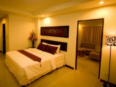 Sinsuvarn Airport Suite
