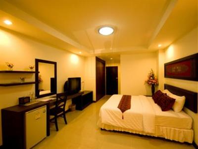 Sinsuvarn Airport Suite