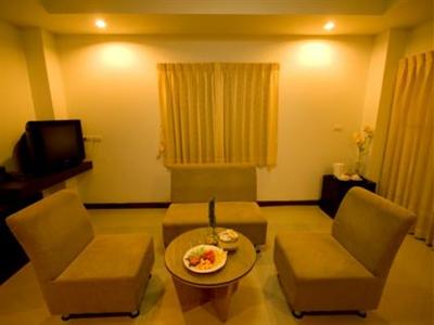 Sinsuvarn Airport Suite