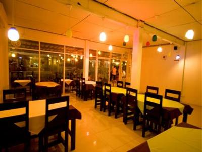 Sinsuvarn Airport Suite