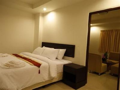 Sinsuvarn Airport Suite