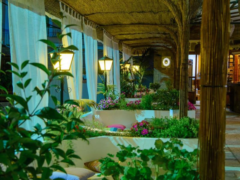 Sirena Beach Hotel