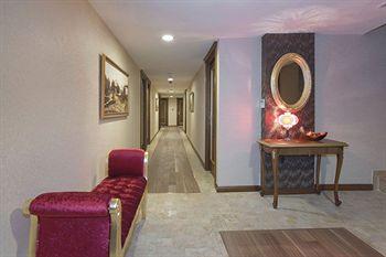 Edition Old City Hotel