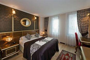 Edition Old City Hotel