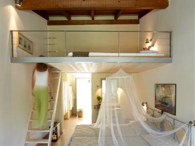Atrium Hotel