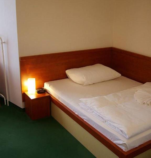Atrium Hotel
