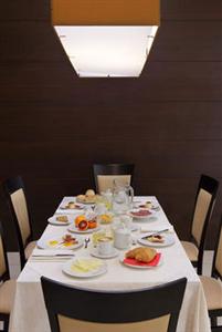 Smart Hotel Holiday