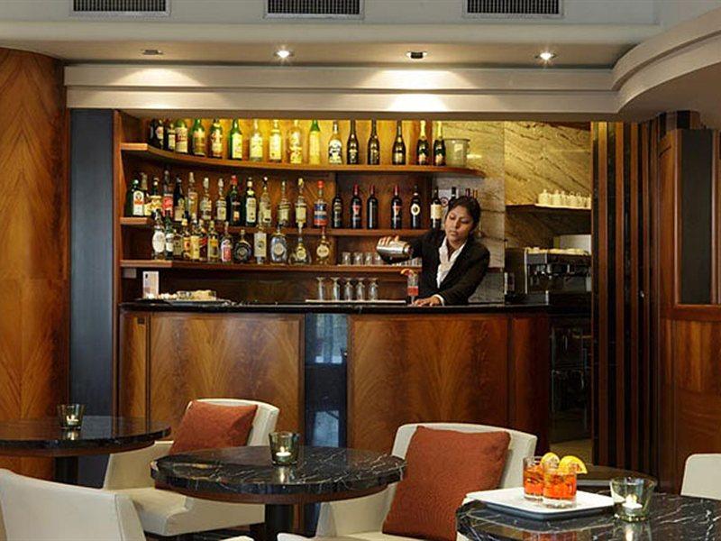 Smart Hotel Holiday