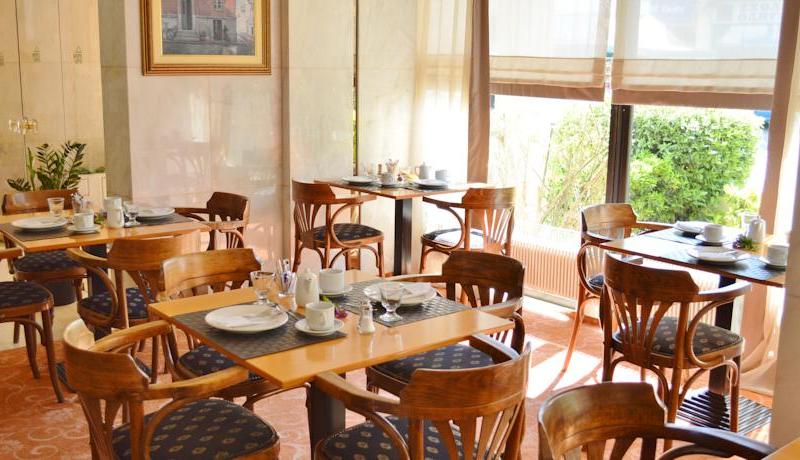 Acropol Hotel