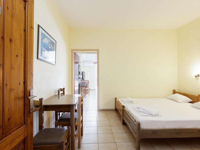 Aparthotel Sofia - Mythos Beach