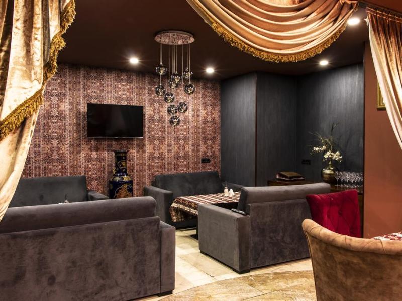 Atropat Old City Hotel