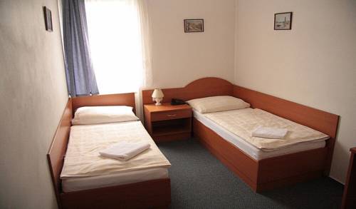 Attic Hotel