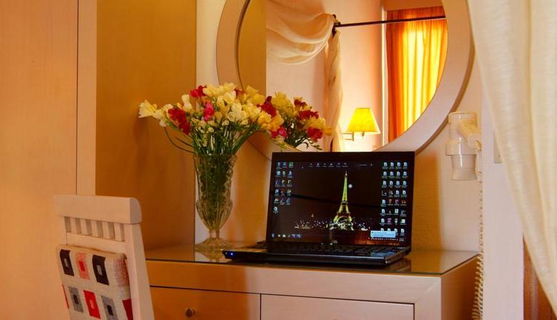Acropole Delphi Hotel