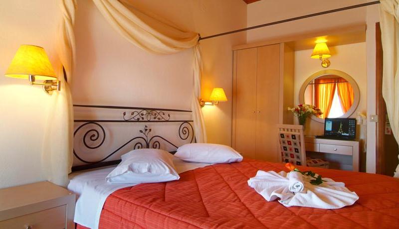 Acropole Delphi Hotel