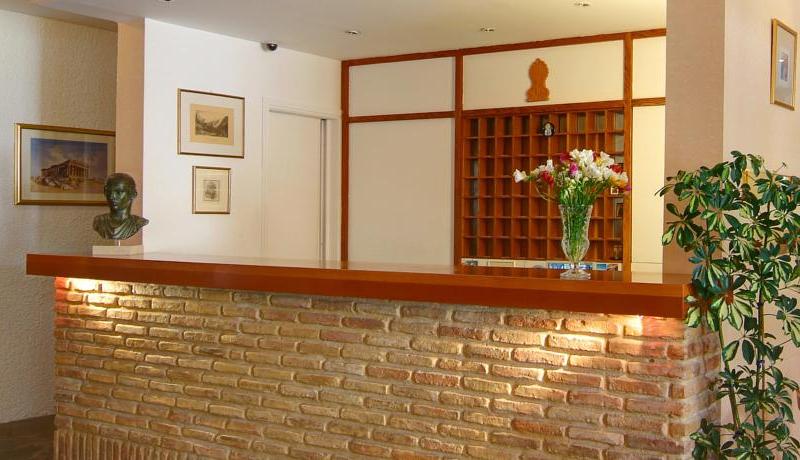 Acropole Delphi Hotel