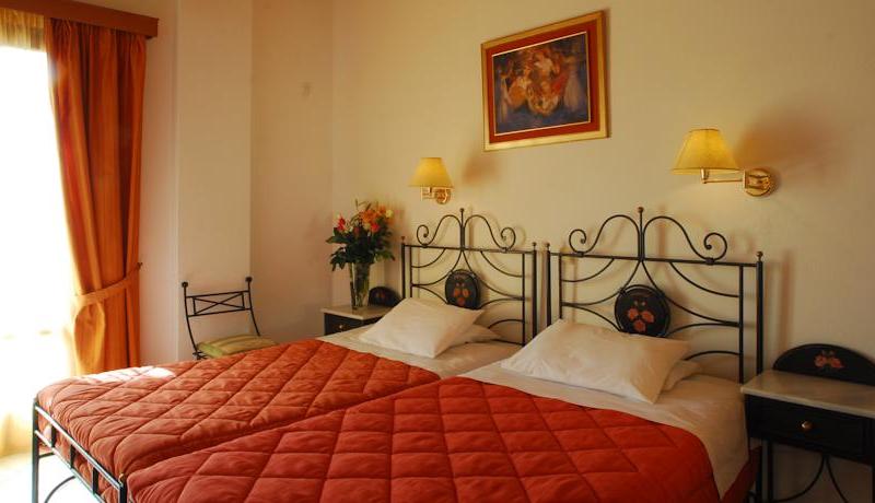 Acropole Delphi Hotel