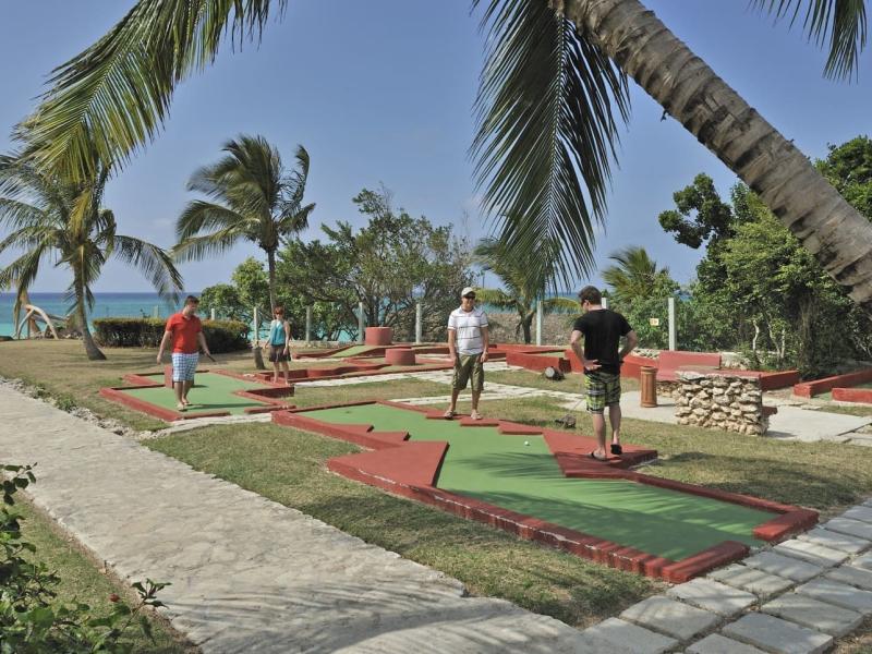 Sol Rio de Luna y Mares Resort