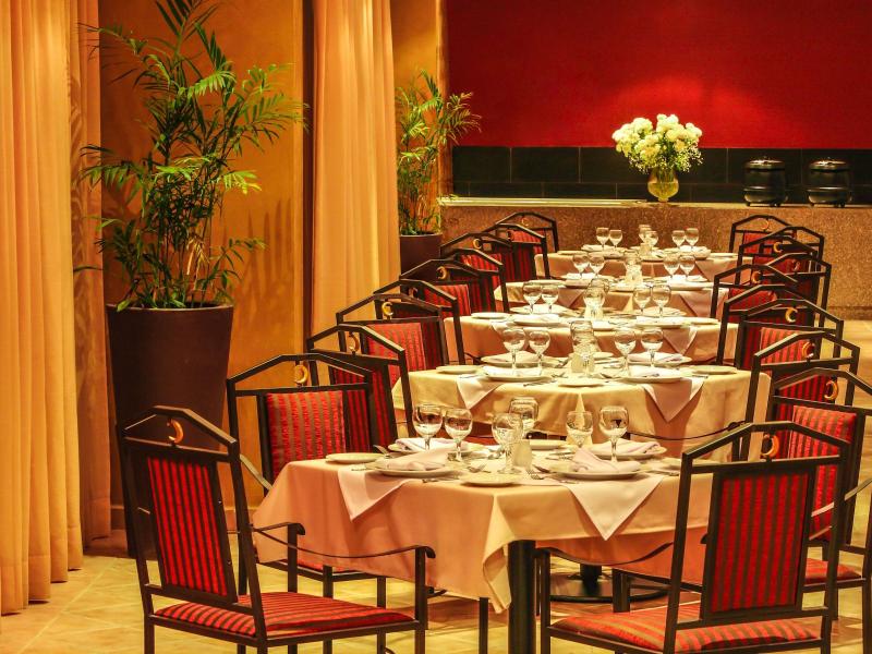 Solymar Ivory Suites