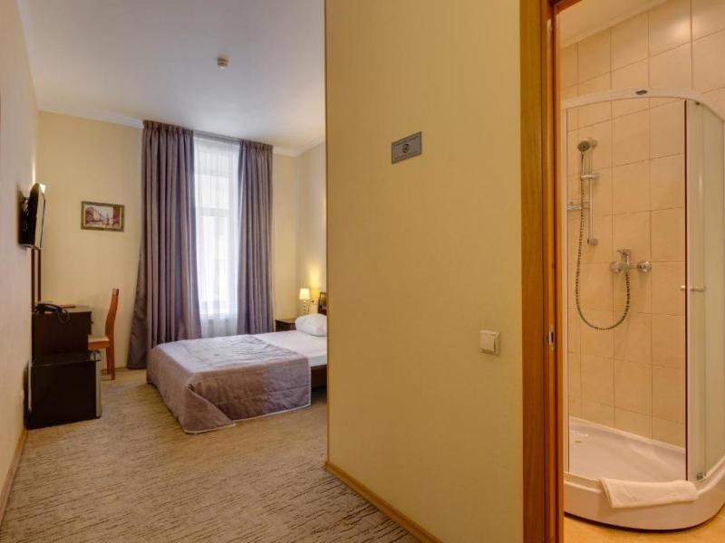 Solo на Большом проспекте Петроградской Стороны