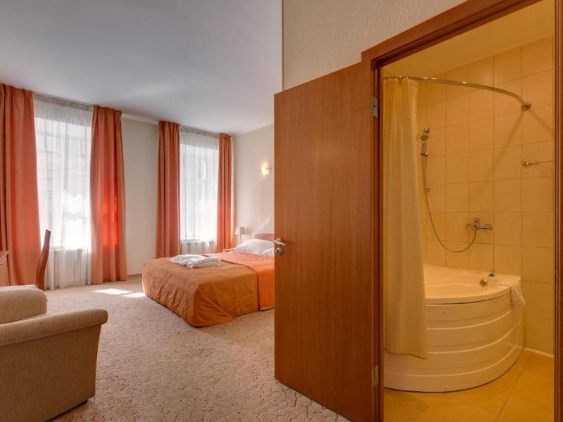 Solo на Большом проспекте Петроградской Стороны