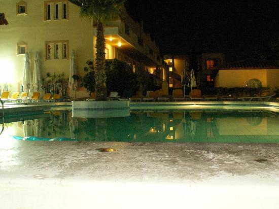 Aegean Blu Hotel & Apartments