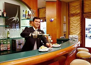 Hotel La Comtesse Tour Eiffel