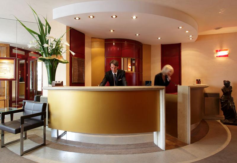 Hotel La Comtesse Tour Eiffel