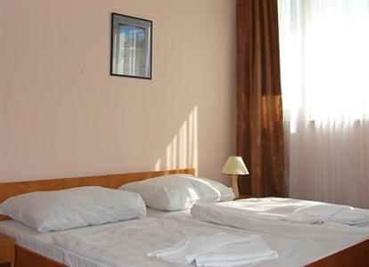 Aura Hotel